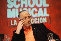 PHOTOS-PETER-DOESN'T-APPROV